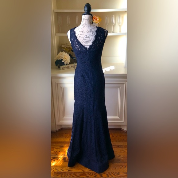 Adrianna Papell Lace Trumpet Gown - NEW W/TAGS - Picture 4 of 6